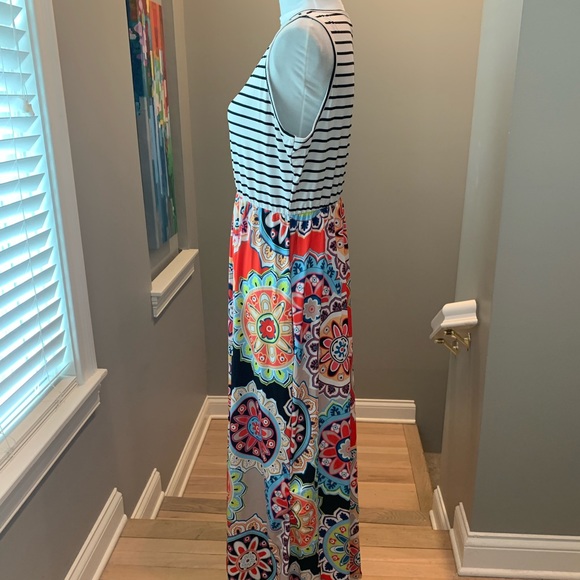 Sleeveless maxi dress B/W stripe & floral print.XL - Picture 3 of 10